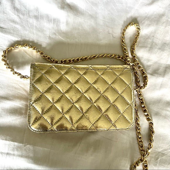 Gold Metallic Wallet On Chain Style Quilted Chain Bag - Picture 7 of 8